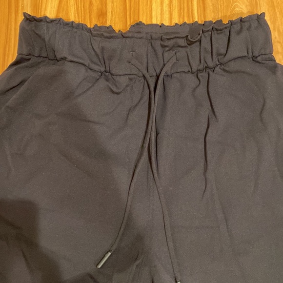 High rise lululemon black jogger sweats - Picture 2 of 10